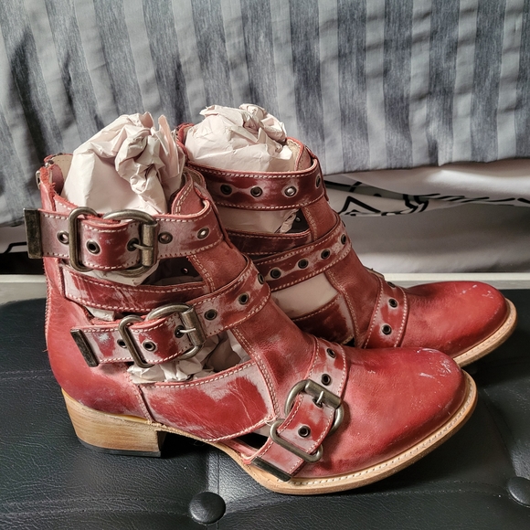 Freebird Grace Booties - Picture 5 of 10